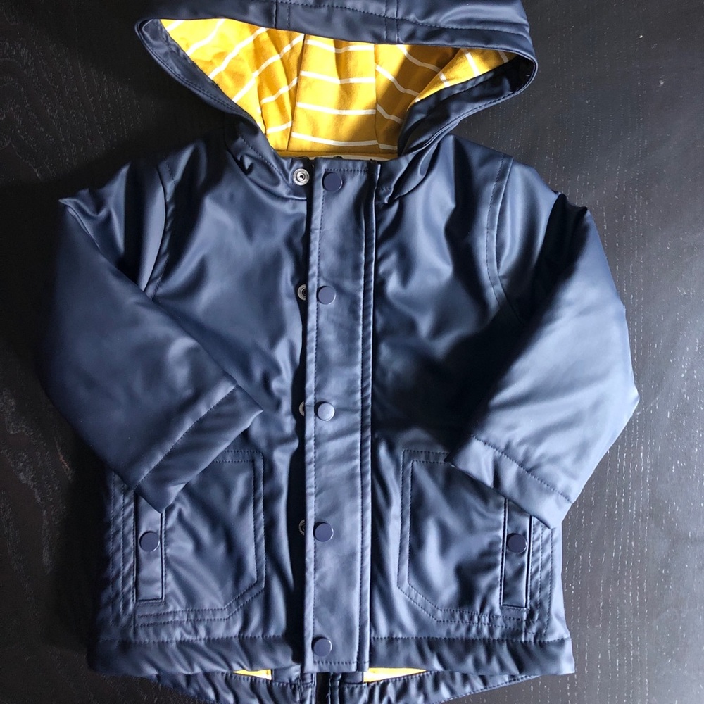 Navy blue raincoat / parka bleu marine
